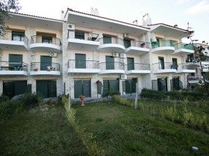 Erato Kriopigi Maisonettes