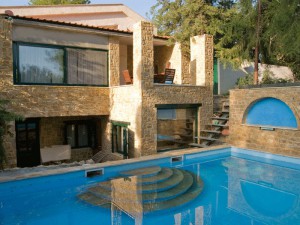 Maria Elena Villas