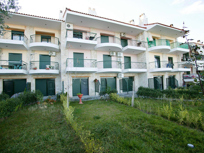 Myrto Kriopigi Apartments
