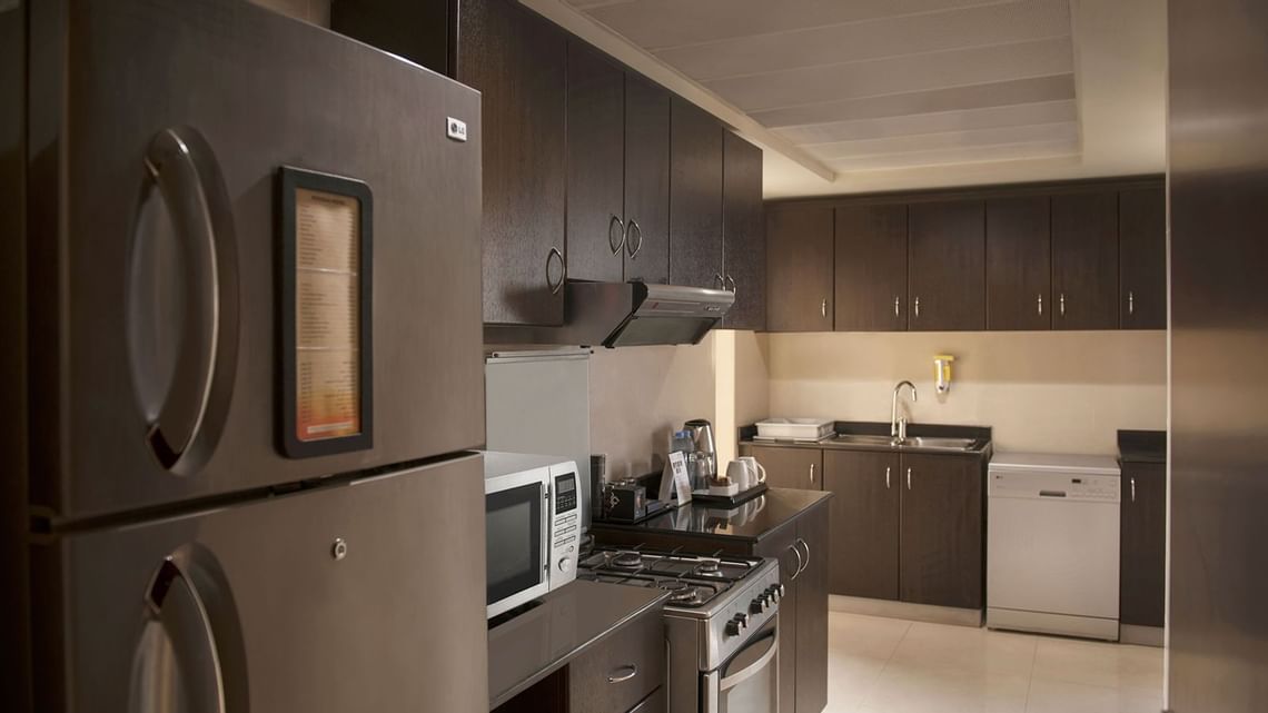 2br-kitchen_wide