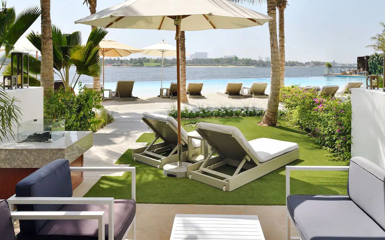 AnyConv.com__DXBPH-P0661-Lagoon-Beach-Suite-Patio.16x9