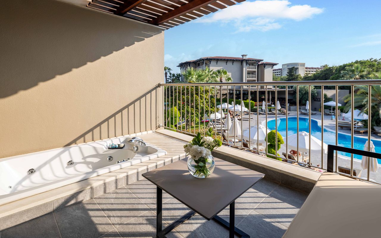 Barut Hemera Deluxe Room Jacuzzi on Balcony-1