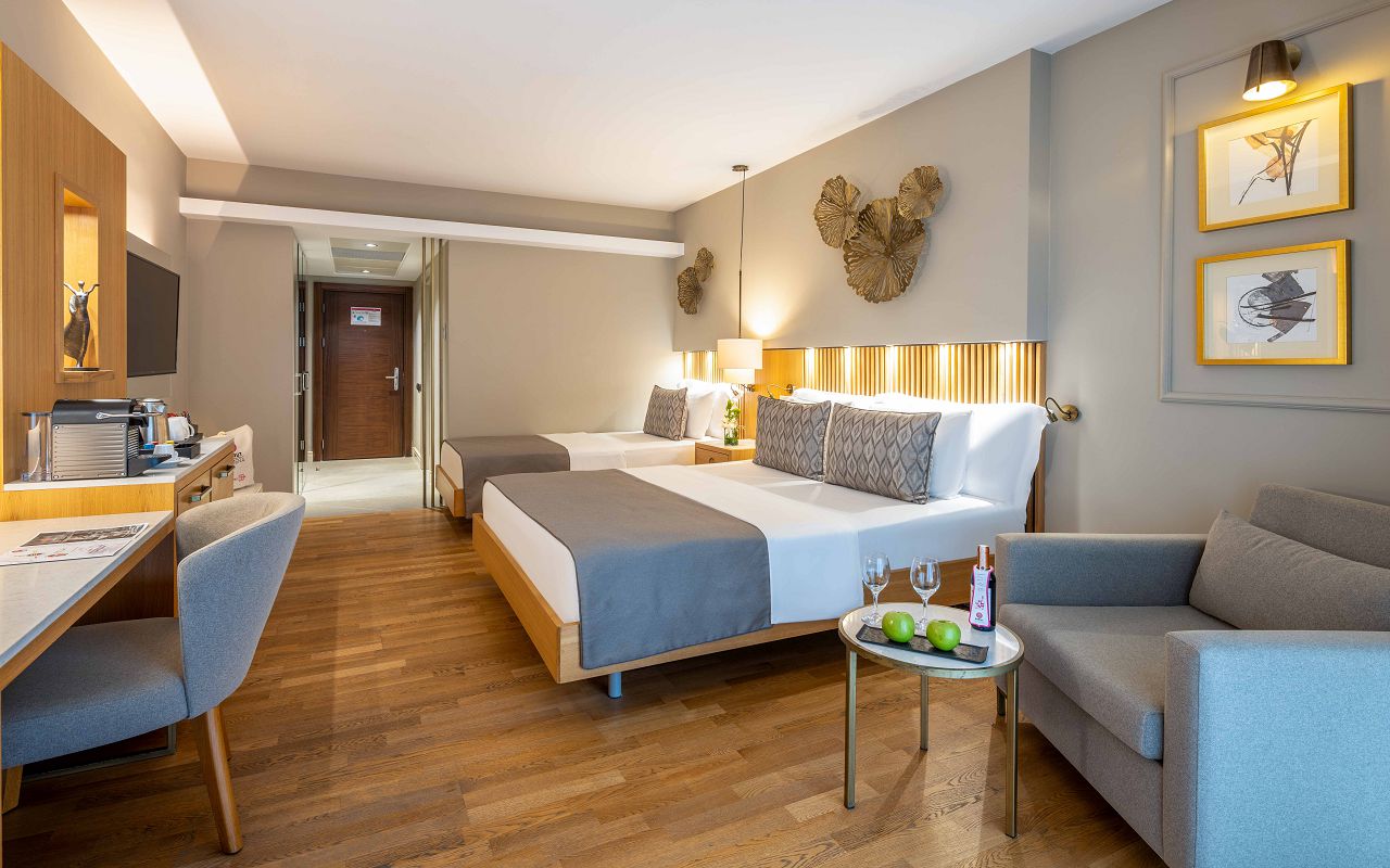 Barut Hemera Deluxe Room Jacuzzi on Balcony-3