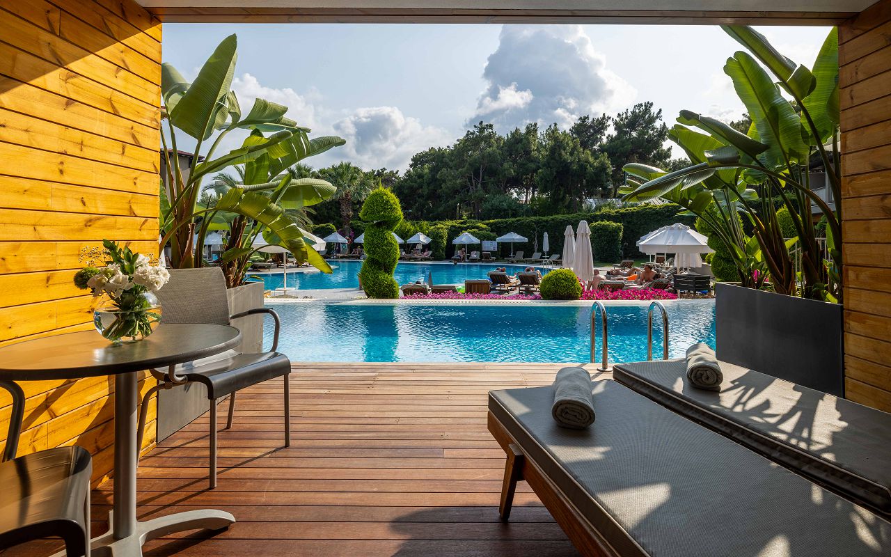 Barut Hemera Deluxe Swim Up-5