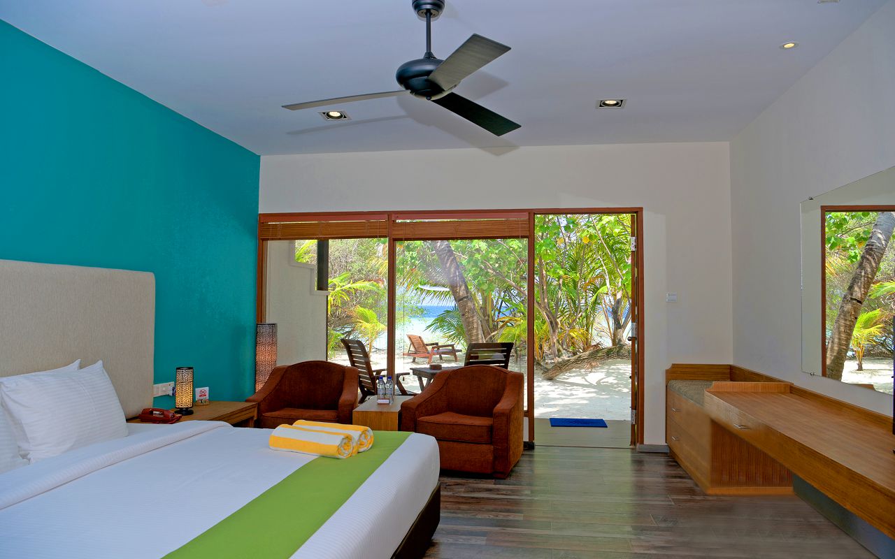 Deluxe Beach Villa 4