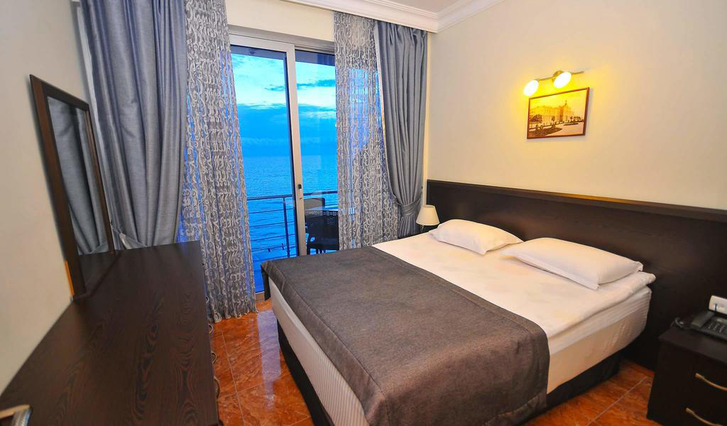 Double Room with Balcony and Sea View