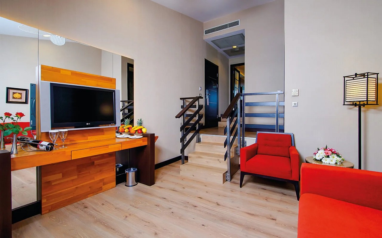 FAMILY+ROOM2-1920w