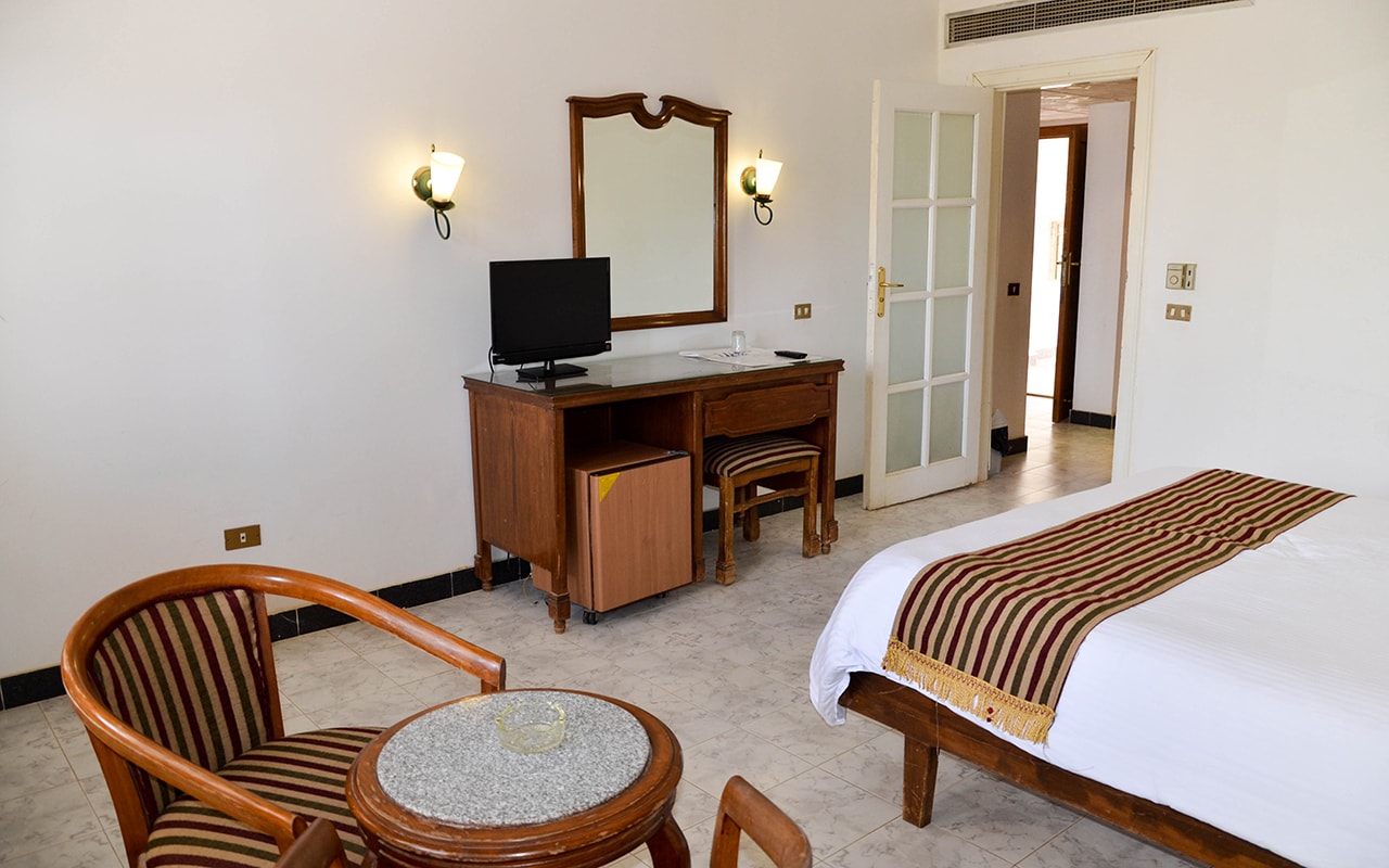 Family-Room_03