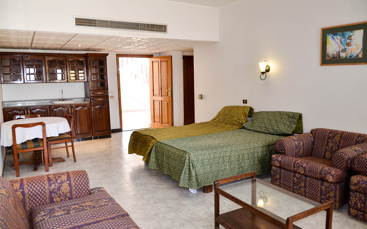 Family-Room_06