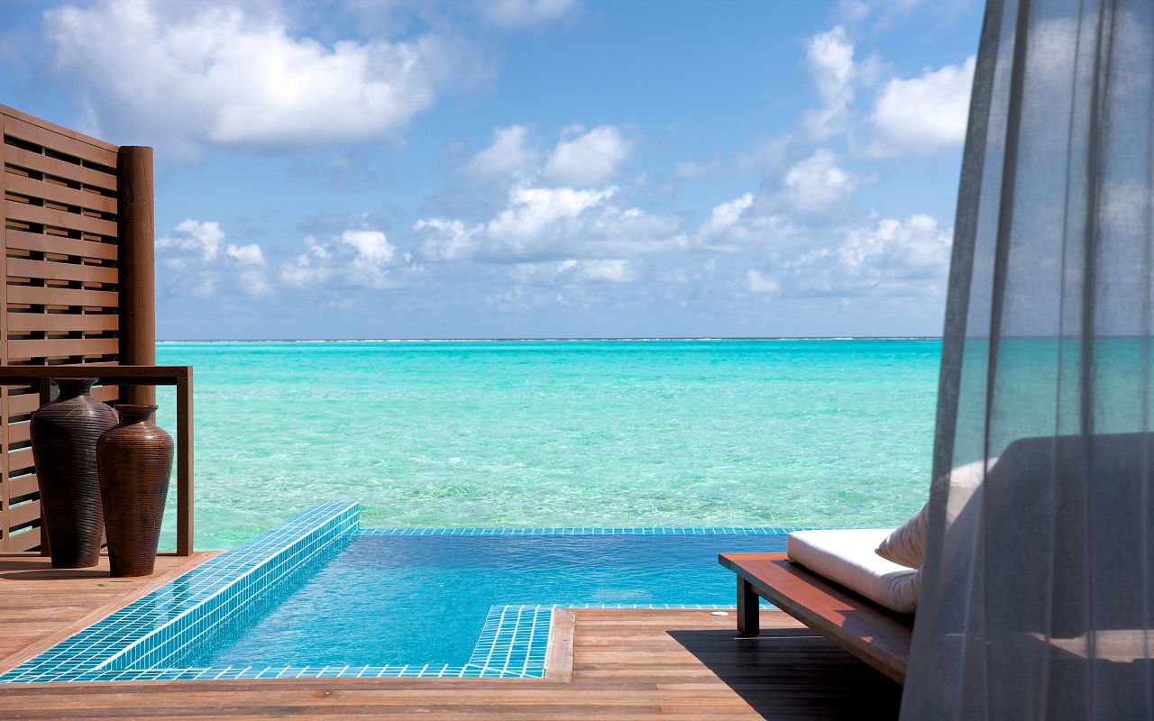 Hideaway Maldives villas 2 deluxe water villa (6)