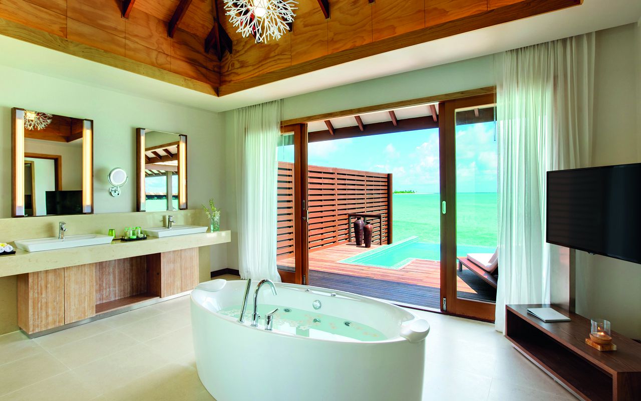Hideaway Maldives villas 2 deluxe water villa (7)
