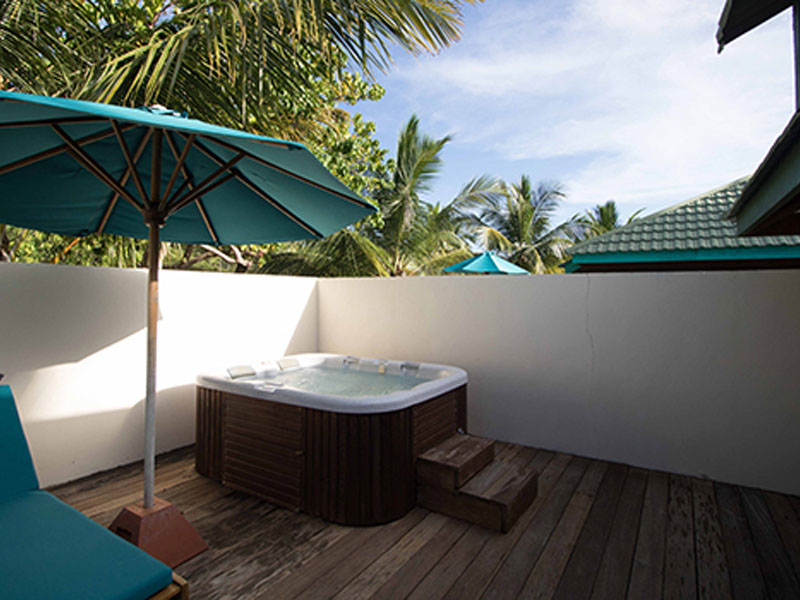 Jacuzzi-Villa4