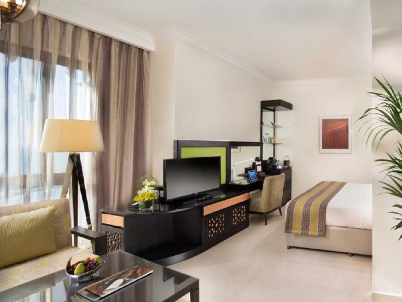 Junior-Suite-at-The-Ajman-Palace