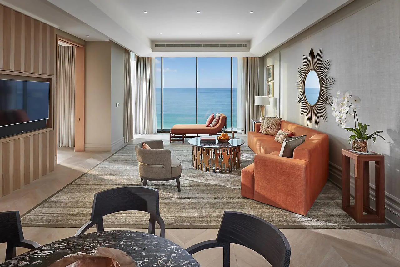 Mandarin Sea Front Suite (1)