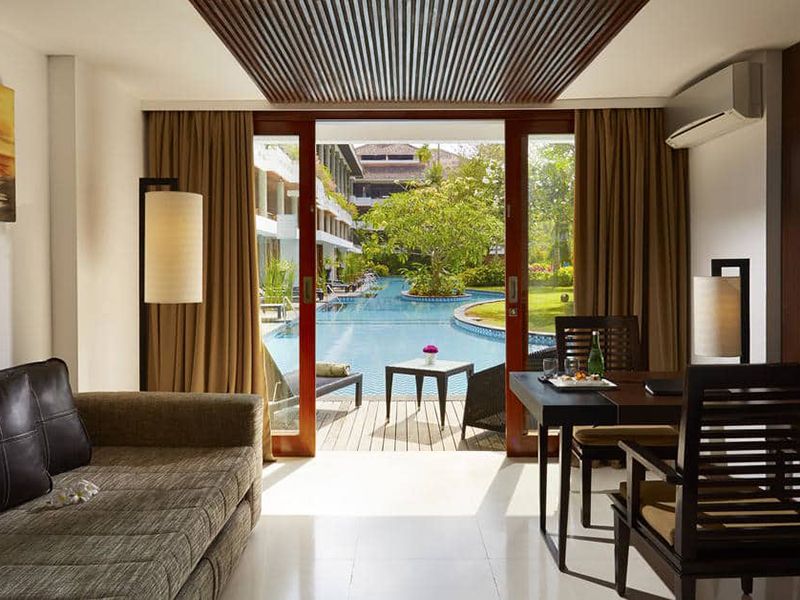 PREMIUM LAGOON ACCESS SUITE