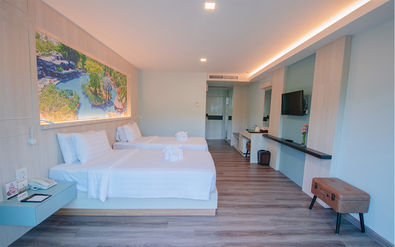 Premier Deluxe Room (4)