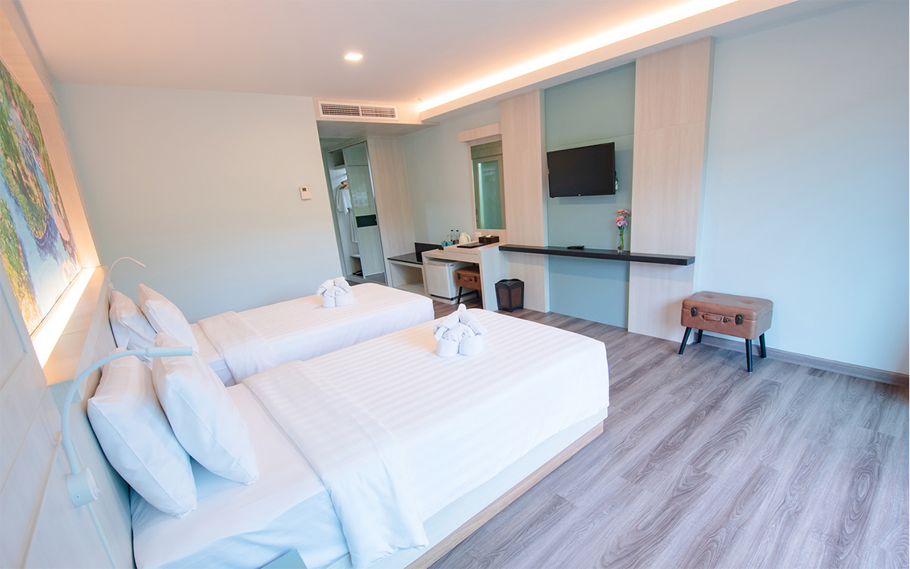 Premier Deluxe Room (5)