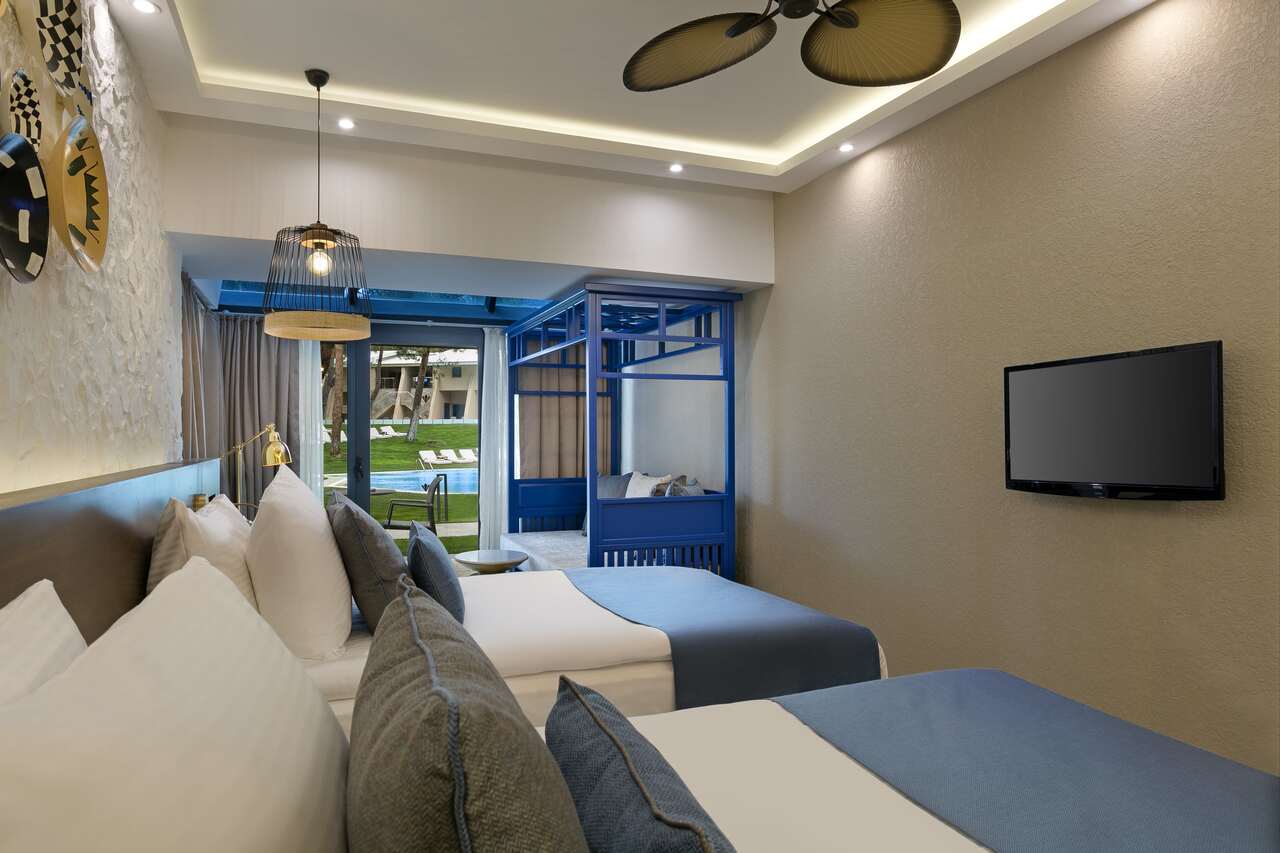 Rixos Sungate_Rooms_Terrace Family Suite (2)