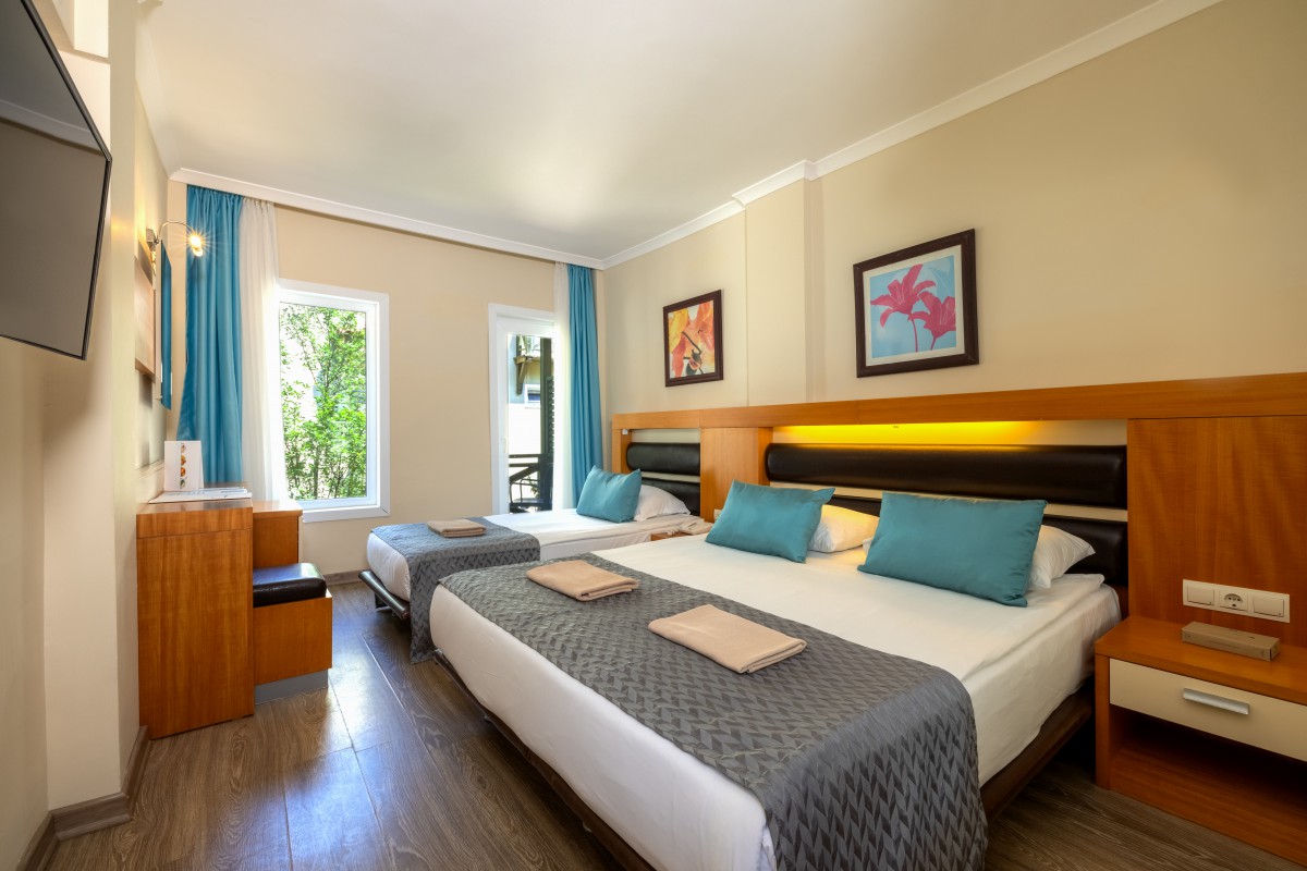 Standard Room Land View (1)