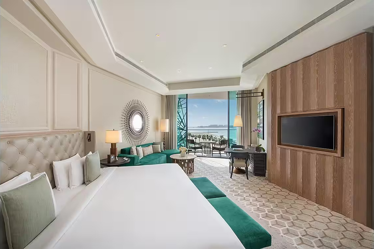 dubai-deluxe-seaview-room-2