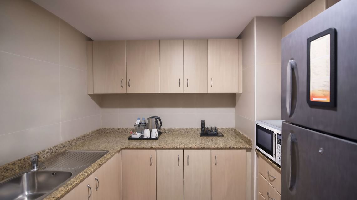 premium-suite-kitchen_wide