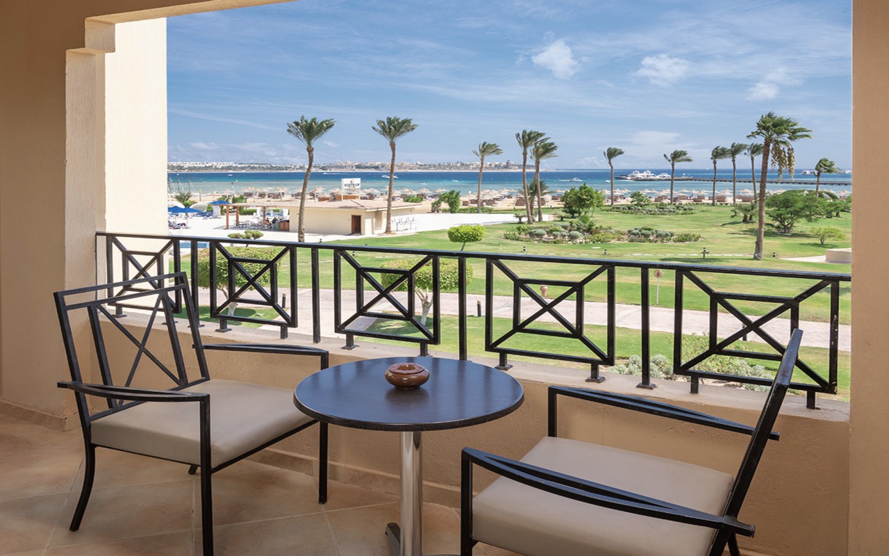 Standard-Room-Sea-View-2-1200x1000 (1)