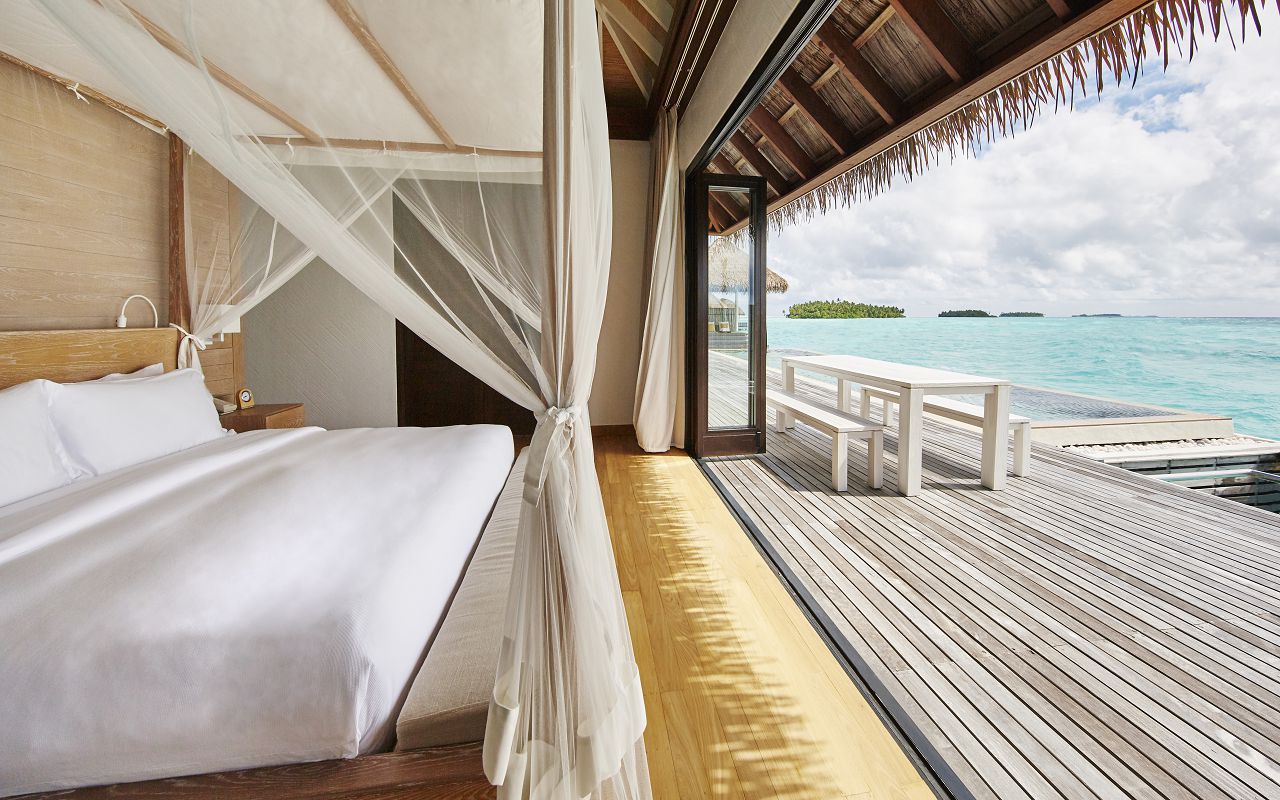 COMO Maalifushi - Maalifushi Water Villa Bedroom