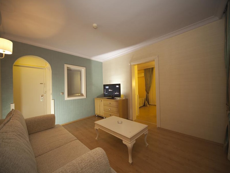 Grand Faros Hotel (3)