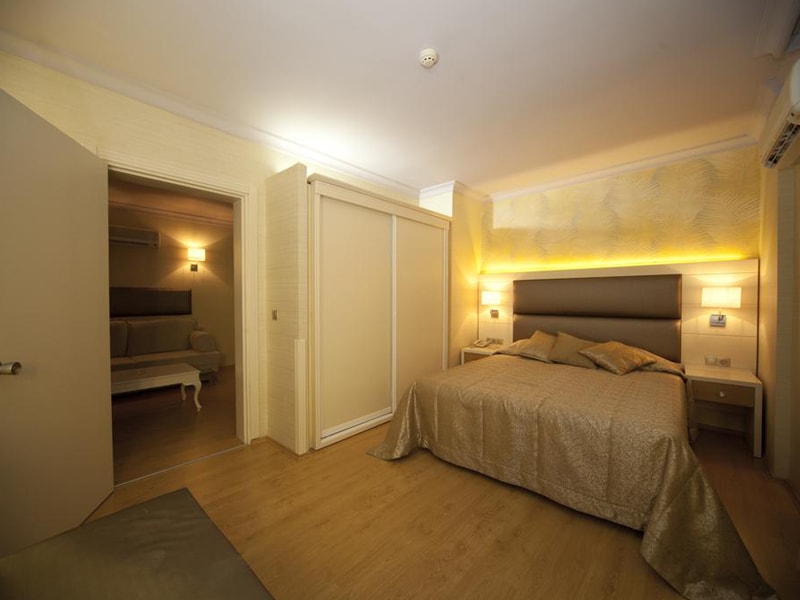 Grand Faros Hotel (5)