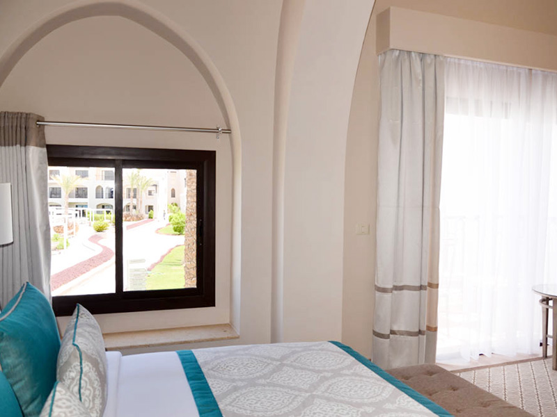 Superior-Pool-View-Room-na-sajt-10