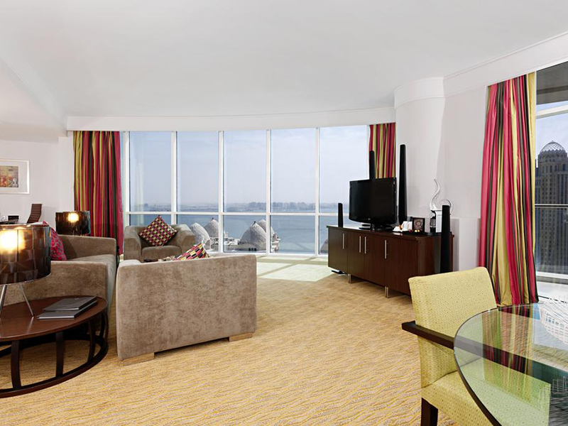 Executive Suite with Executive Lounge Access (5)