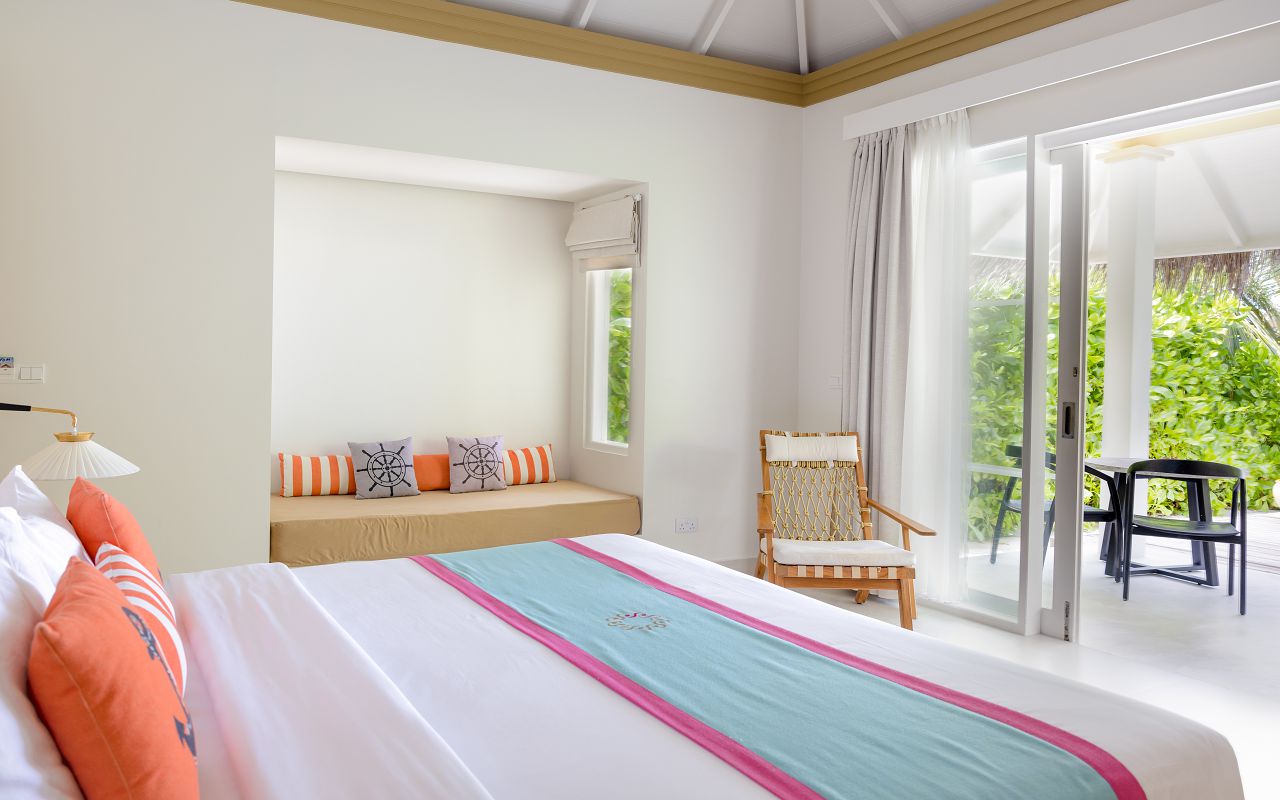 Iru Veli Beach Suite with Pool 1