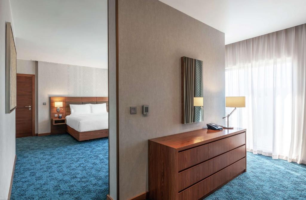 1 Bedroom Suite (2)