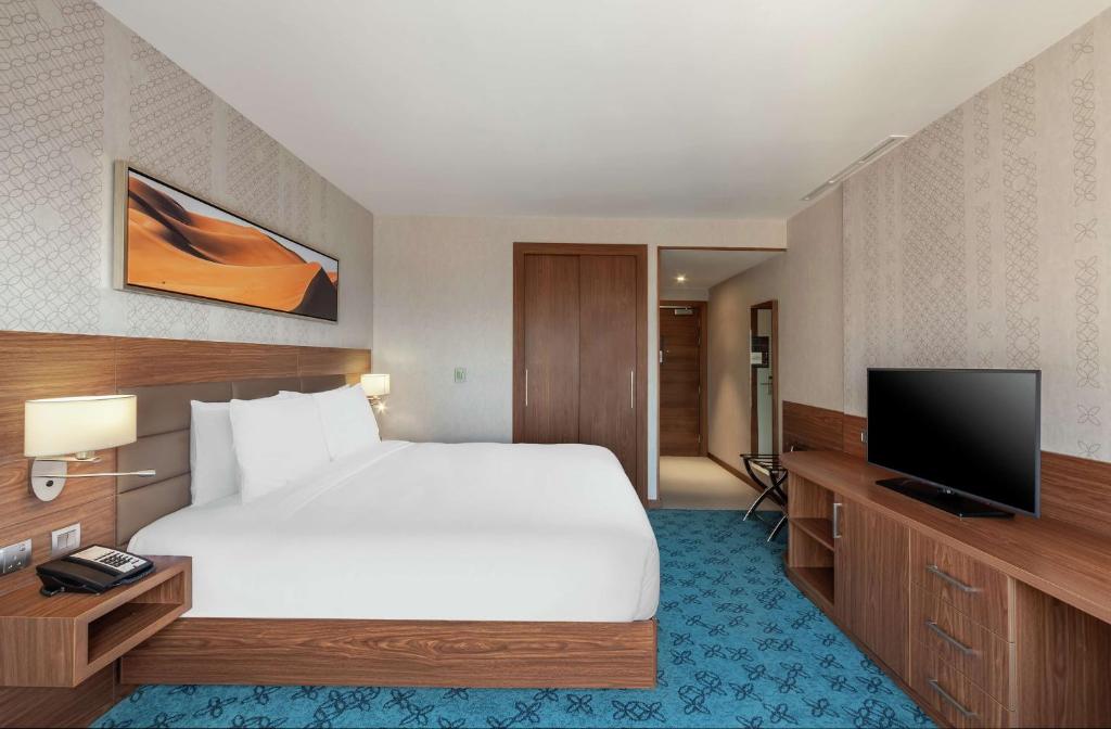King Guest Room (3)