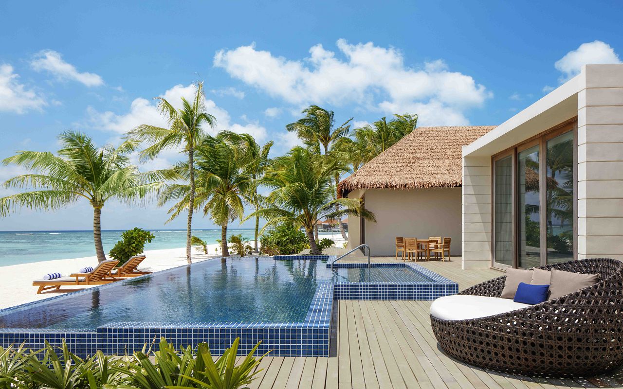 2 Bedroom Beach Suite Villa - Outdoor Deck _ Pool