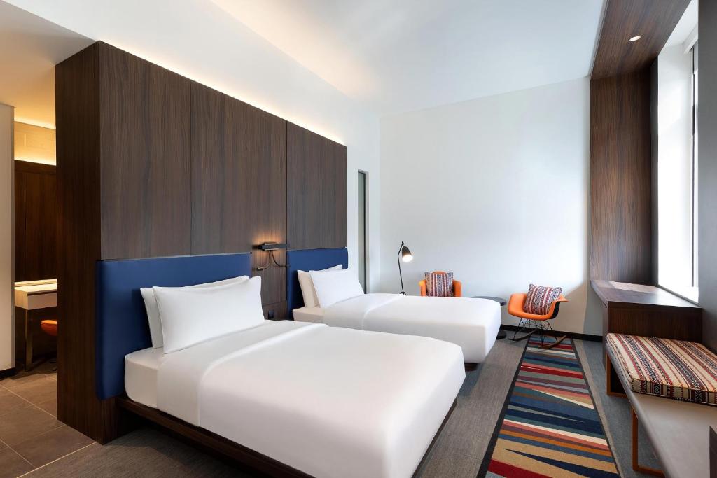 Aloft Guest room 2 Twins (2)