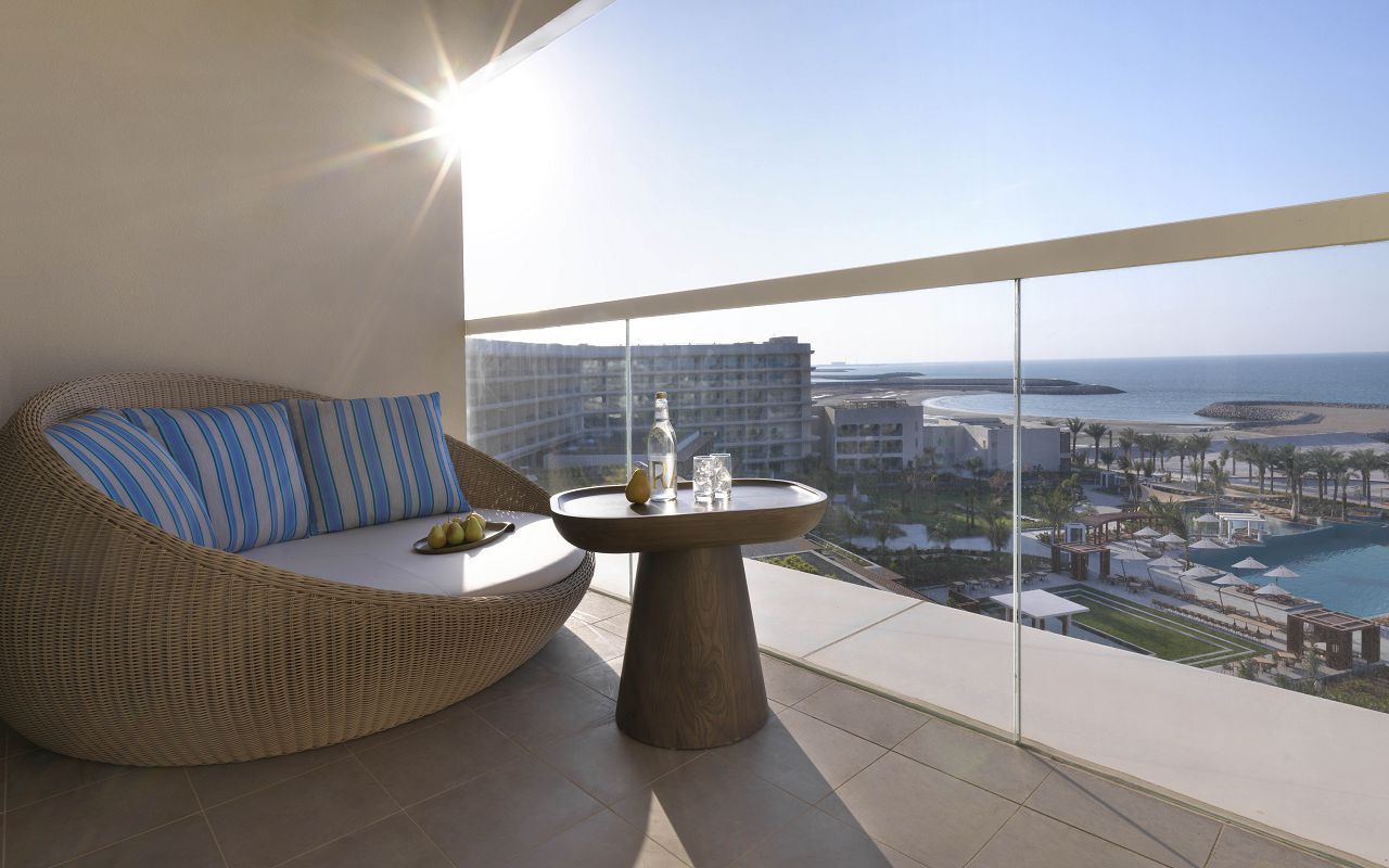 Classic-Sea-View-High-Floor
