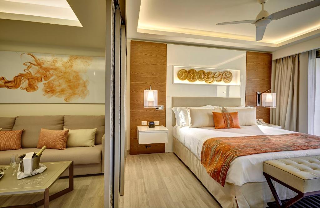 Luxury Family Suite (2)