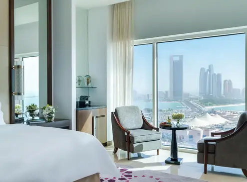 Deluxe Room - Corniche View