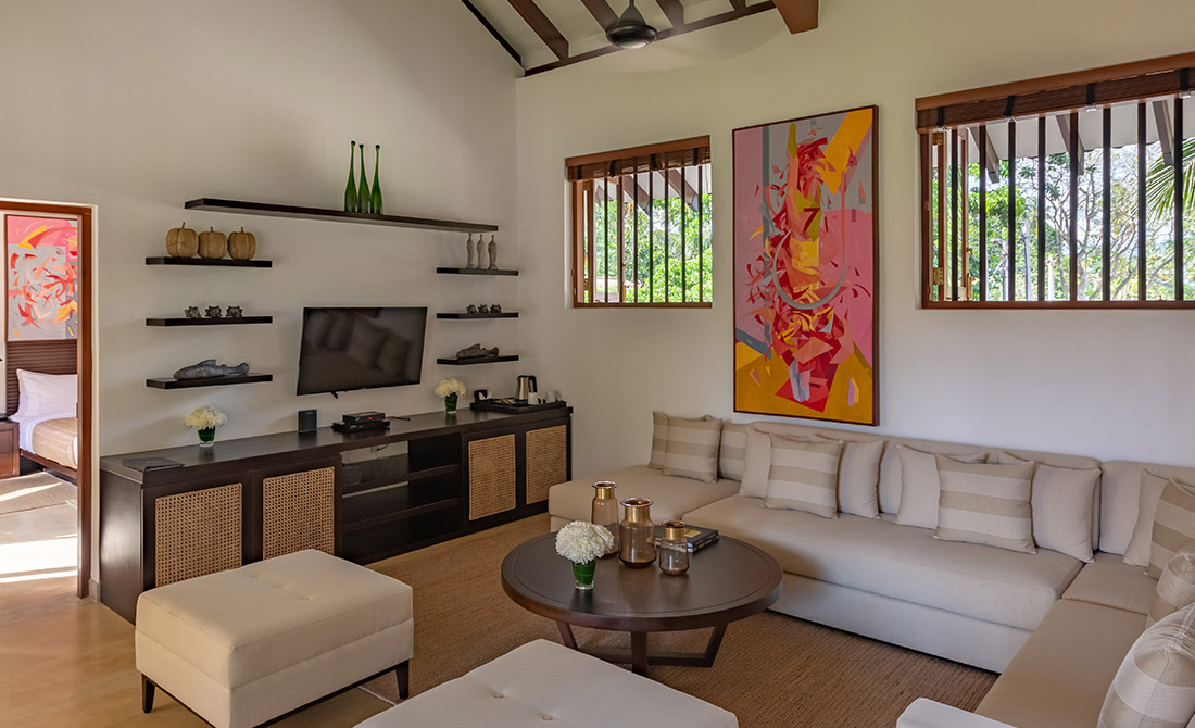 Family-Suite-TV-area
