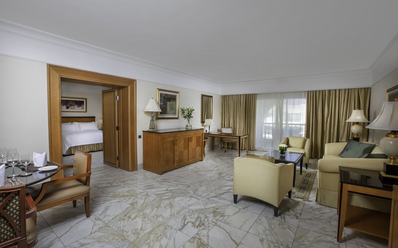 Signature Suite Adult (2)