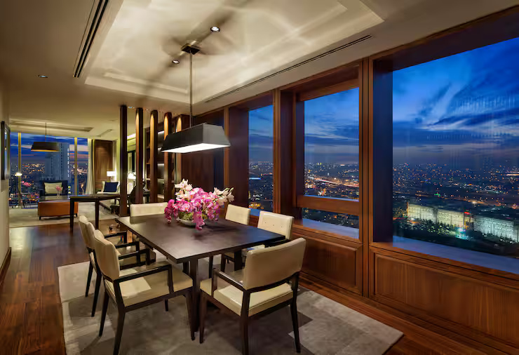 king-bomonti-suite-dining