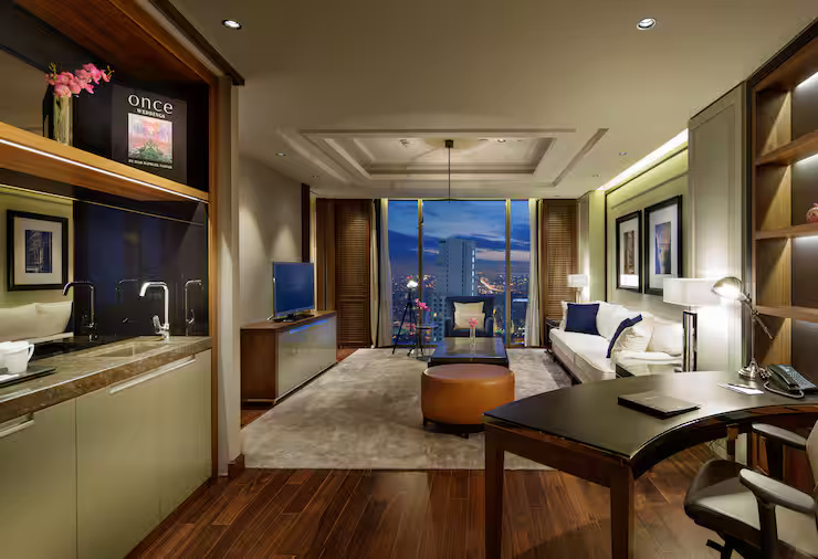 king-bomonti-suite-living-area