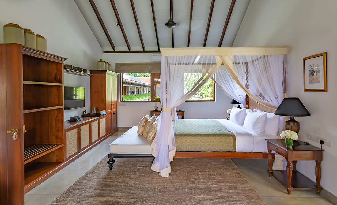 premier-rooms-upstairs-3