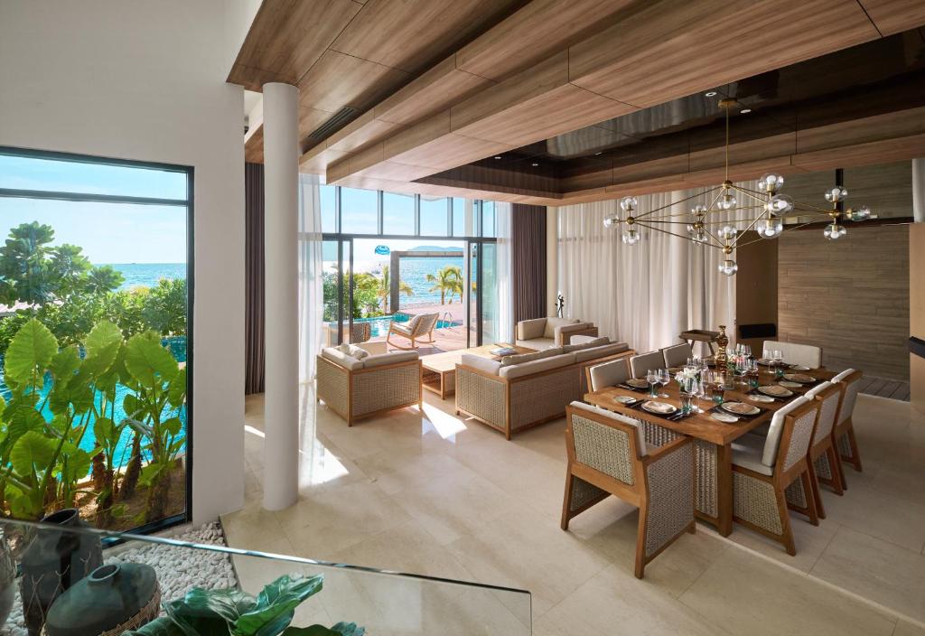 Three Bedroom Ocean View Villa (3)